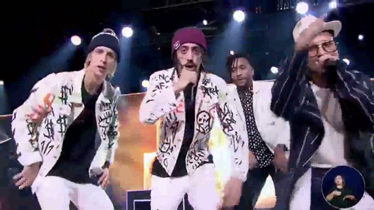 LuVi ft Haikaiss - Tem um Flinq no meu Fló (Ao vivo no Prêmio E-sports Brasil 2019 SporTV)
