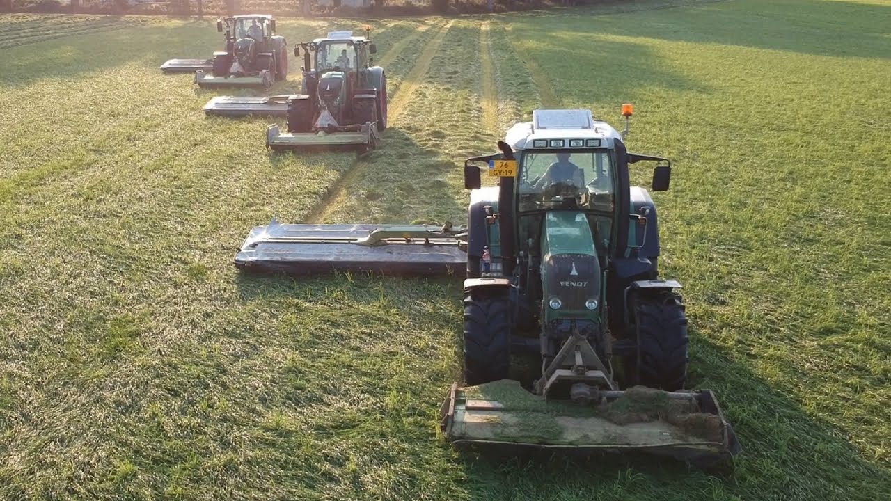 Mowing silage 20m!