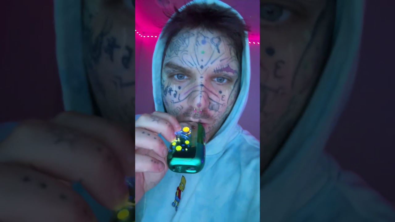 OLED-дисплей на этом новом вейпе 💨