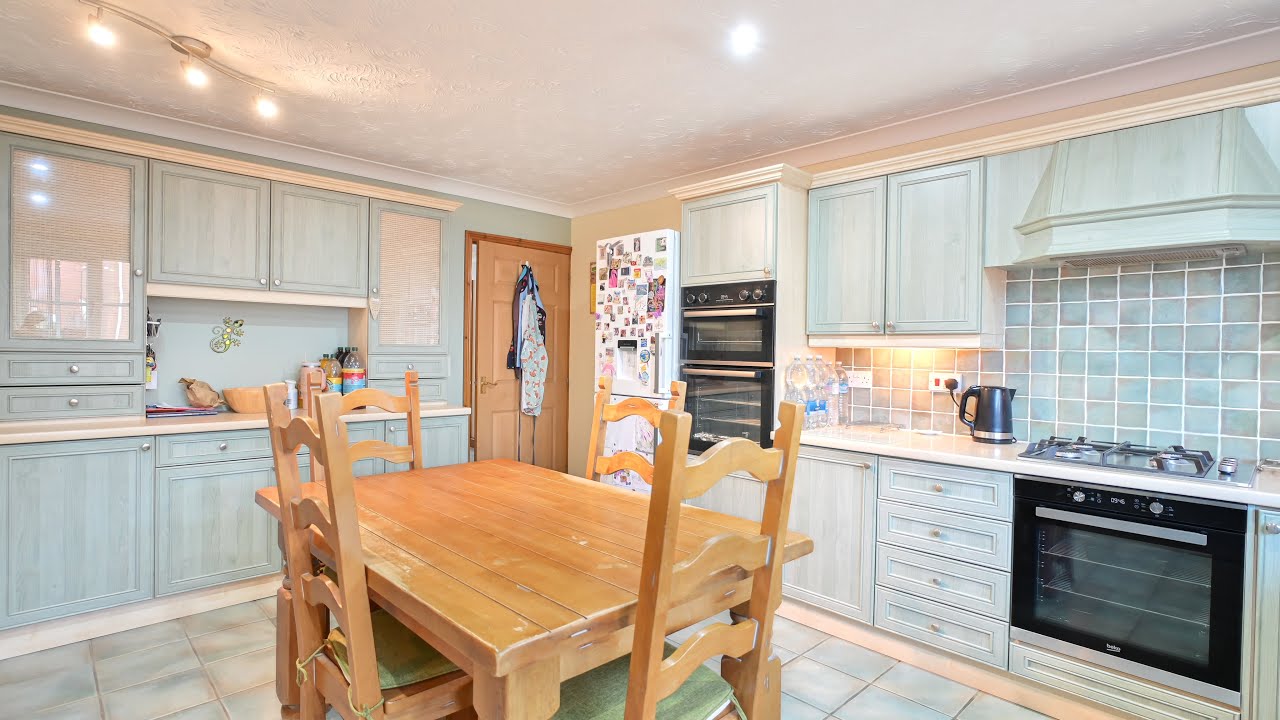 Milfoil Lane, Cowbit - Harrison Rose Estate Agents