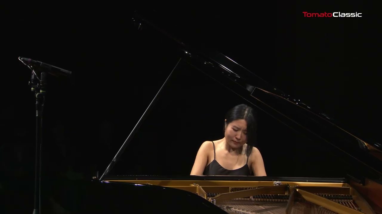 F.Chopin Nocturne in B Major, Op.62 No.1 - Chloe Mun 문지영