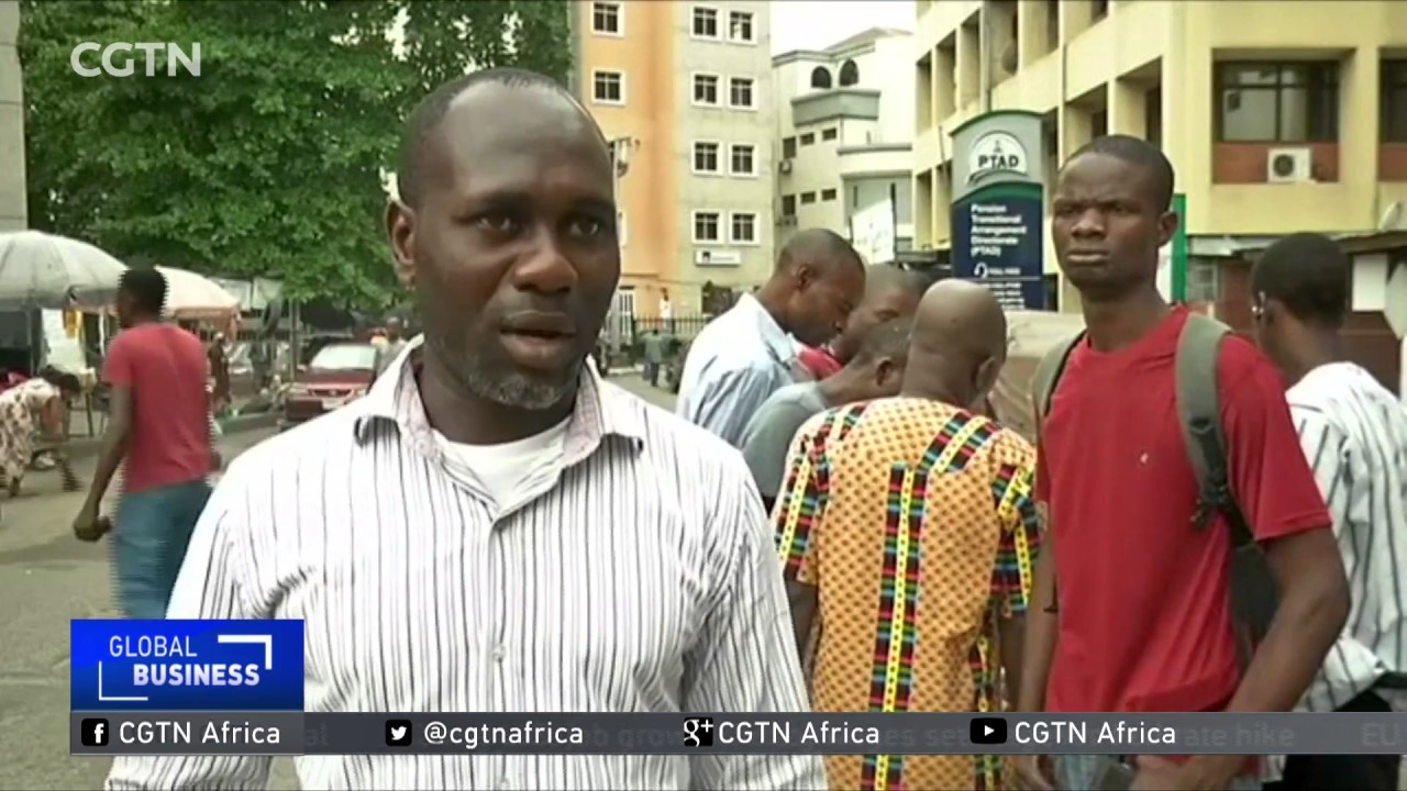 Nigerians welcome president Buhari after medical leave