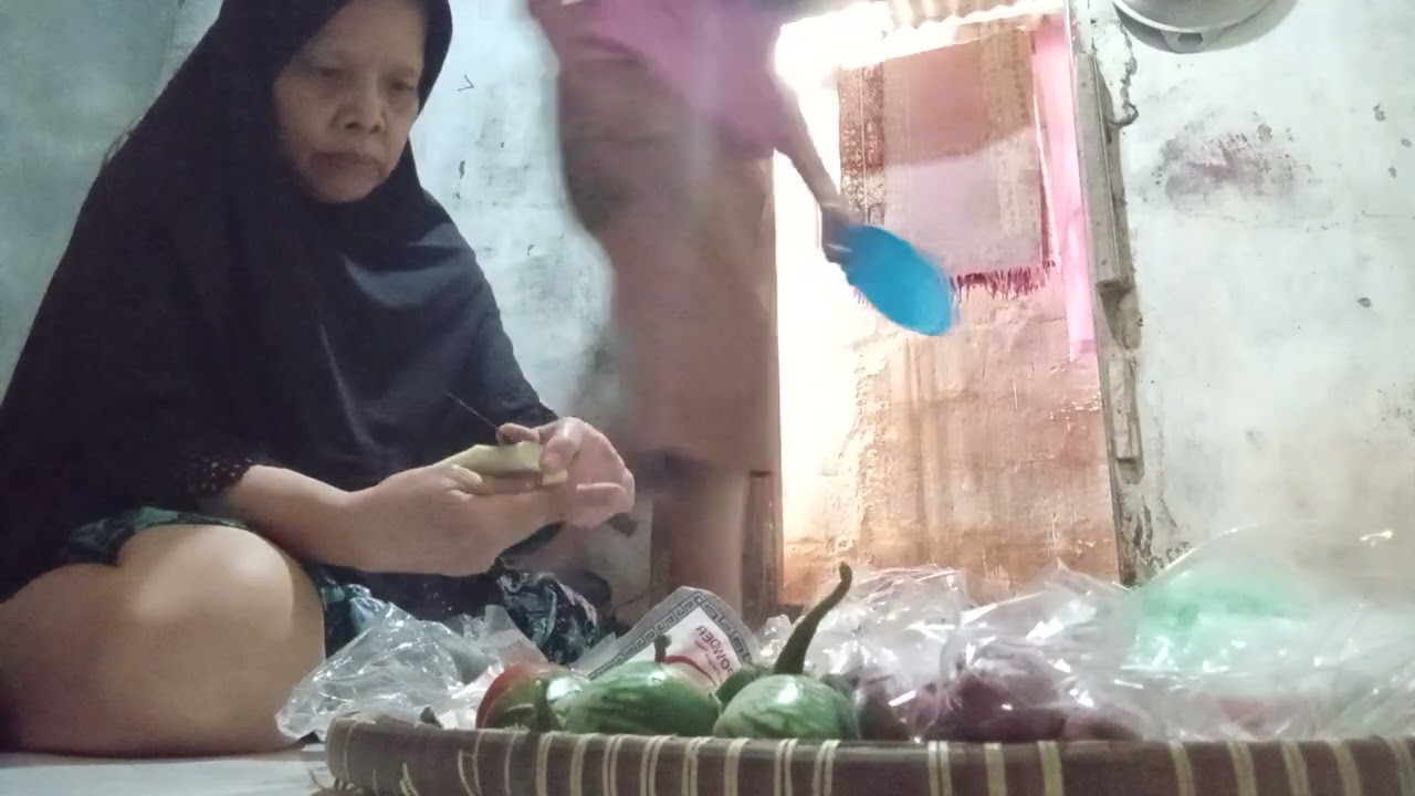Kembali lagi kecenel mar wati mau masak bareng ges