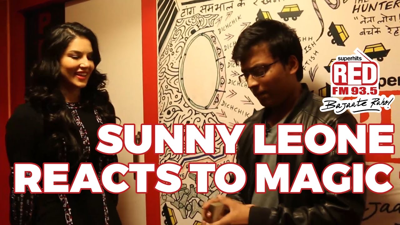 Sunny Leone Is Totally Amazed By This Guy's Magic Trick