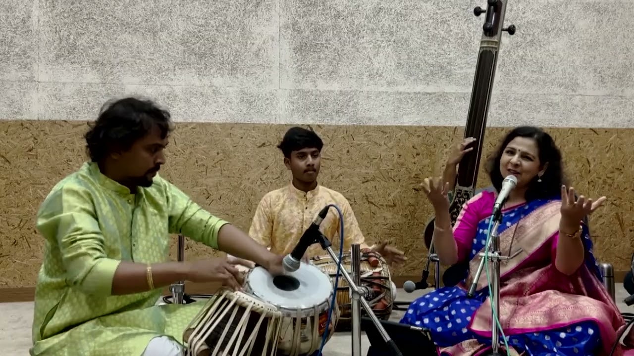 Praano Se Pyaare - Vidushi Manjusha Patil - Swami Tejomayananda Ji - Chinmaya Mission