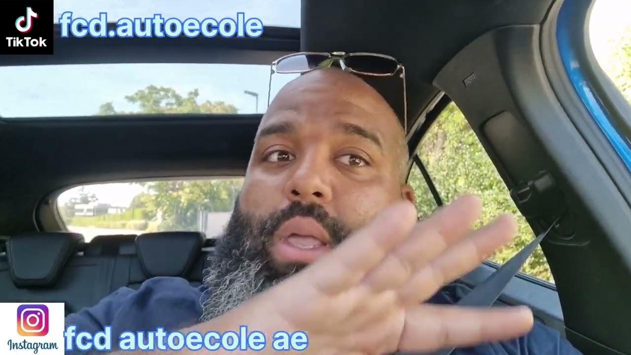 1 er cours de conduite( avec mon élève laura)