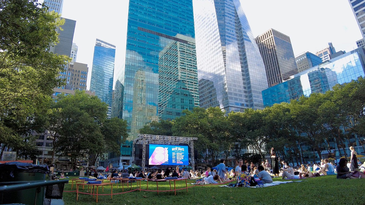 New York City - 4K Summer Ambience - Claim Your Ground for Movie Night at Bryant Park