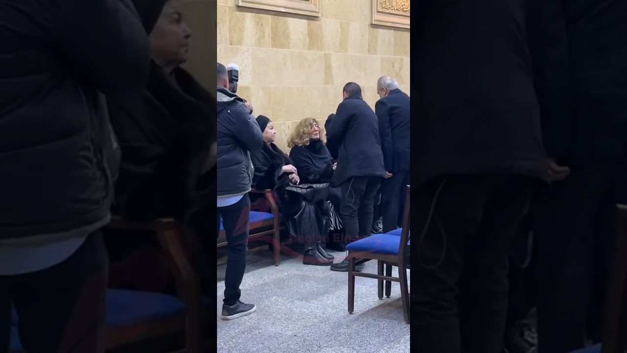 لقاء تاريخي بين سهير رمزي وعادل إمام في عزاء أخو الفنانة شهيرة أرملة محمود ياسين 😱🔥