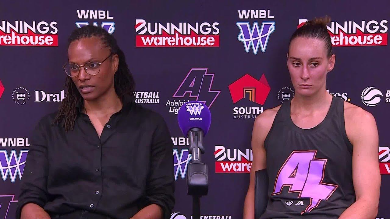 Aja Parham-Ammar and Steph Talbot vs Southside Melbourne Flyers, R17 WNBL26
