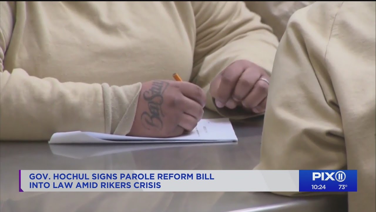 Hochul signs parole reform bill into law amid Rikers crisis