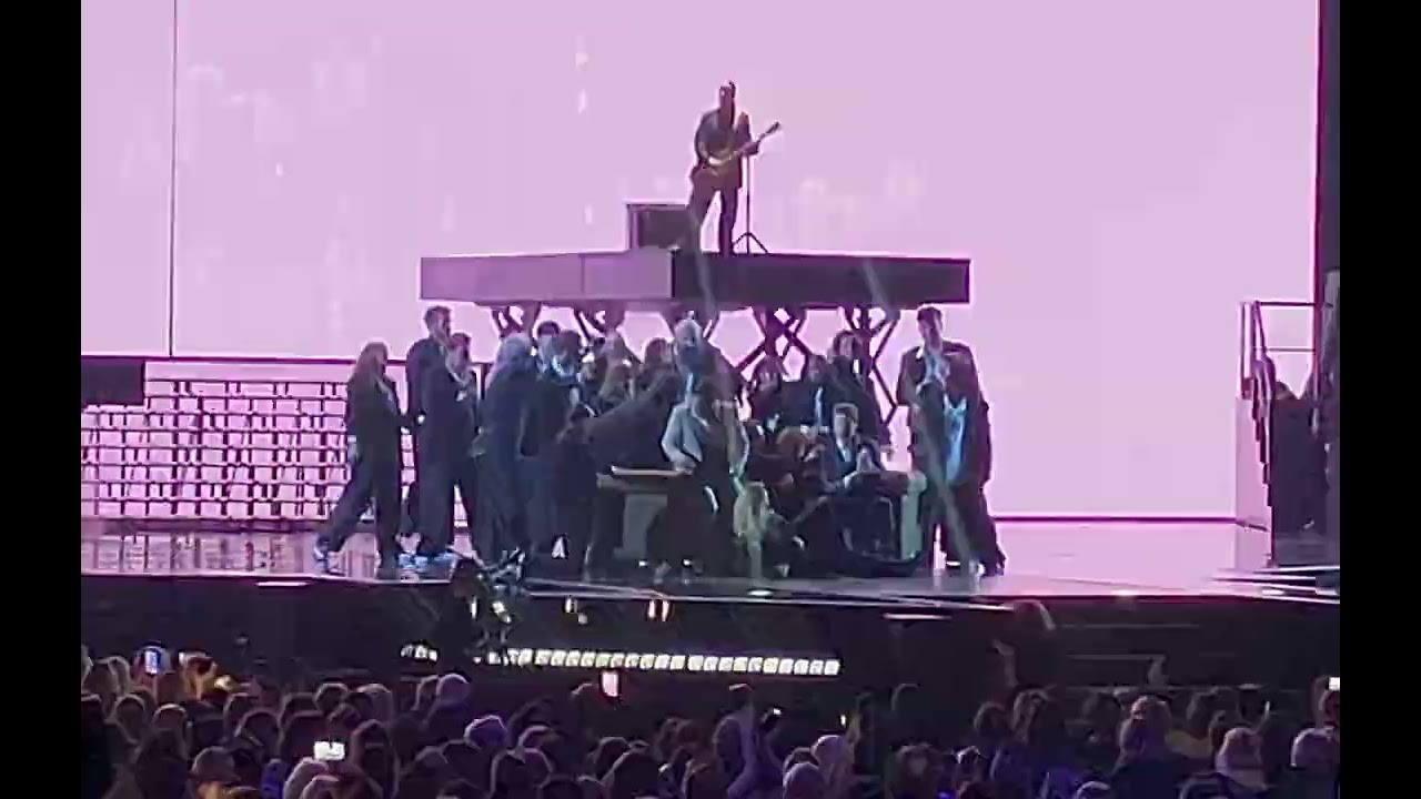 Les Enfoirés 2026 - Eteins la lumière - La ballade des Enfoirés - Accor Arena - Paris 2026