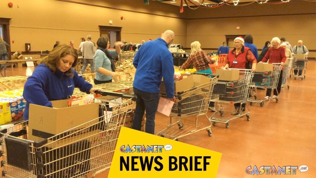 900 Christmas hampers distributed