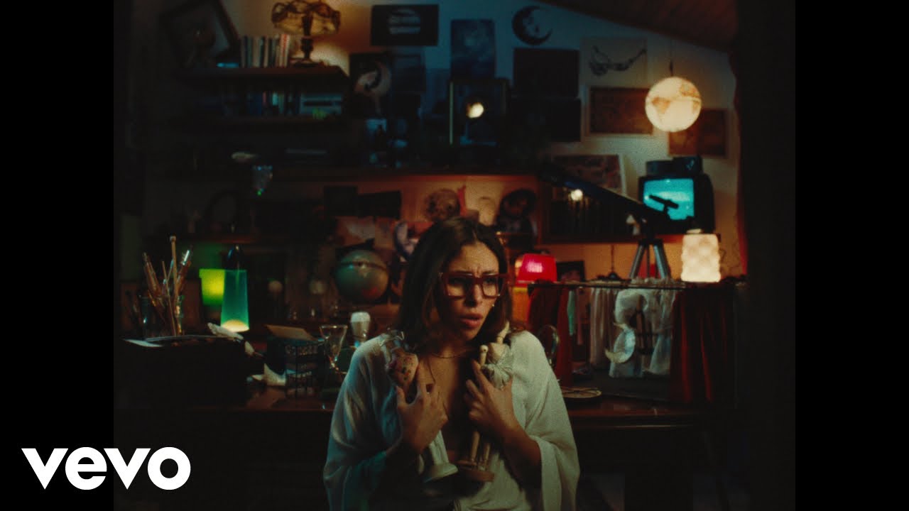 Jules - Lunática (Official Music Video)