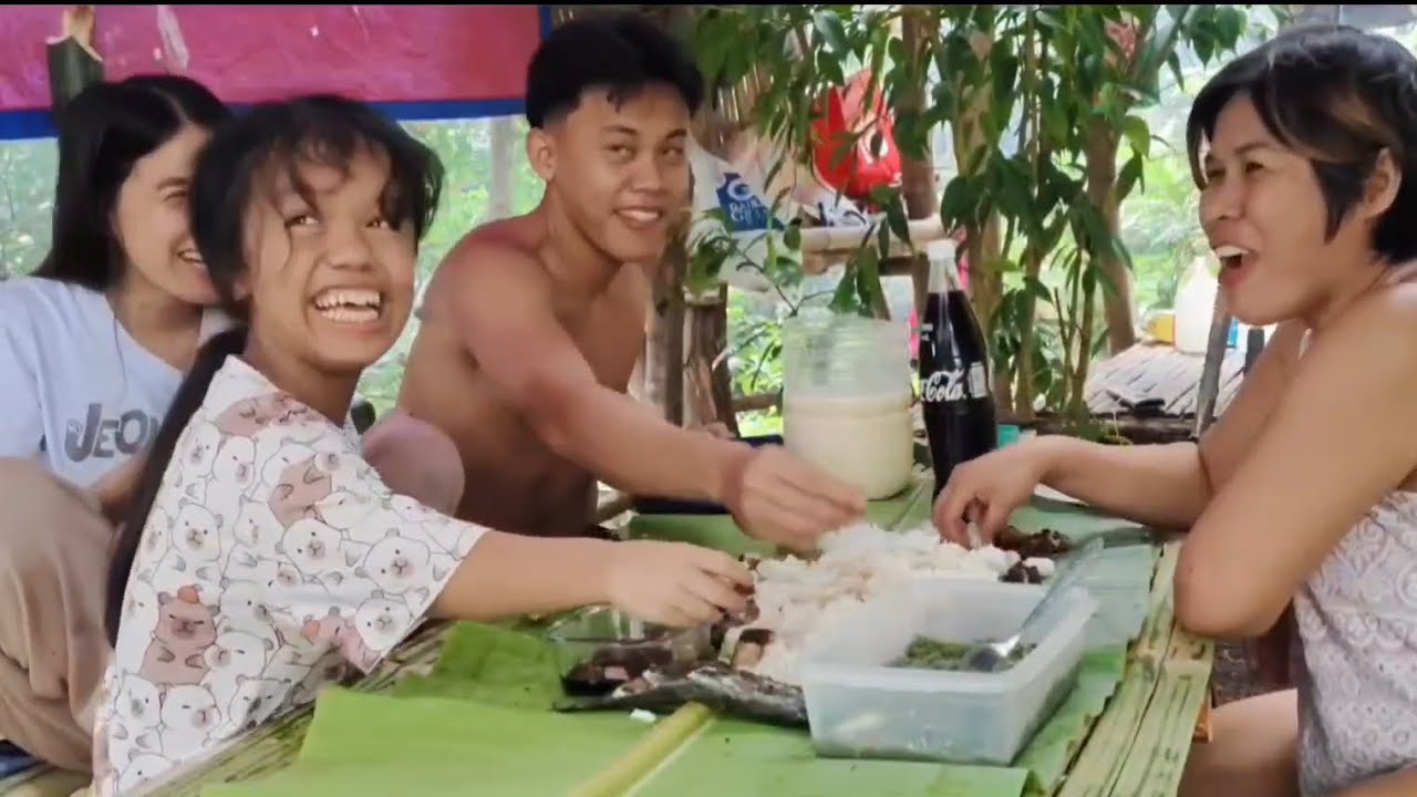 Picnic sa bundok with my family sarap kumain dito simpollife