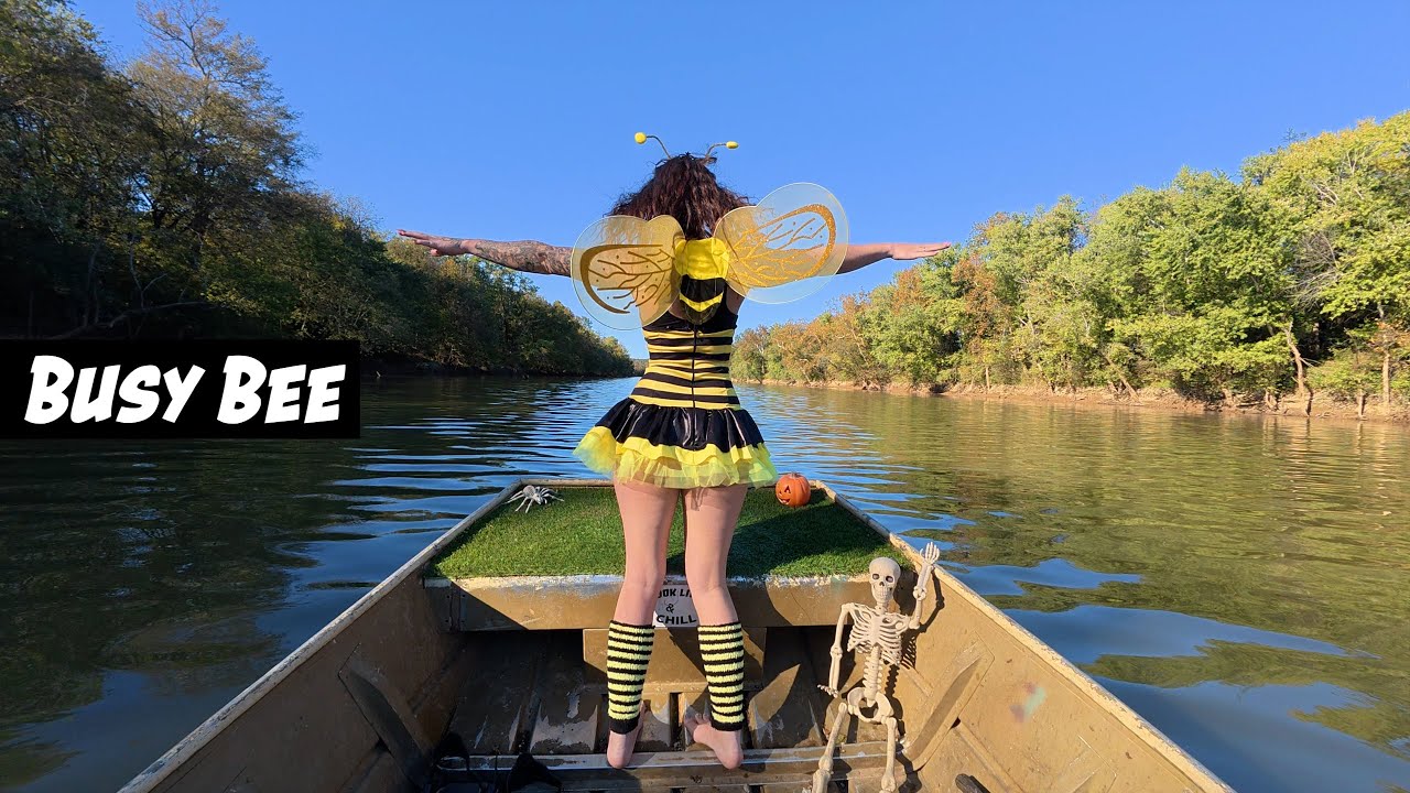 Halloween Fishing | Busy Bee (2024)