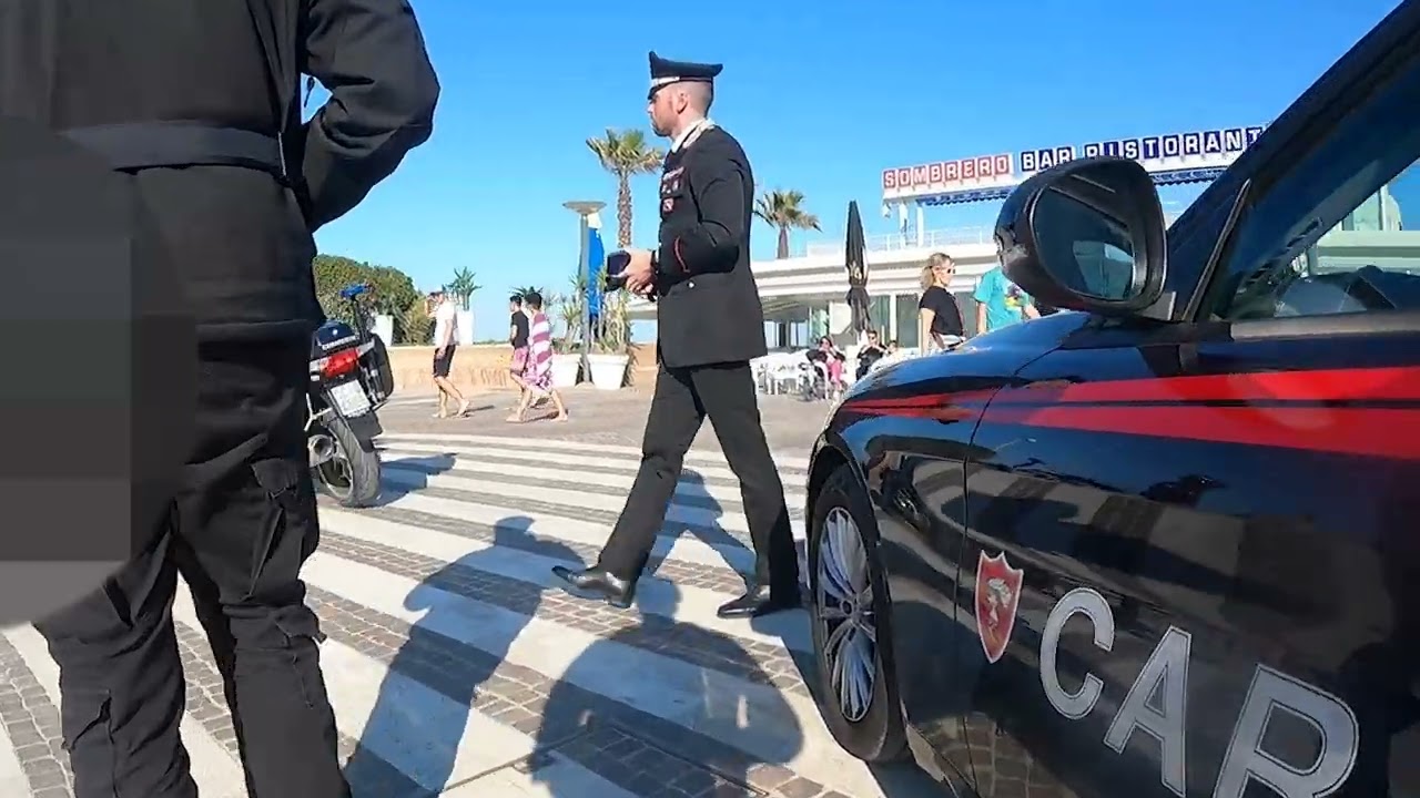 Valerio Staffelli inviato speciale con i Carabinieri del Nucleo Radiomobile di Rimini e Riccione