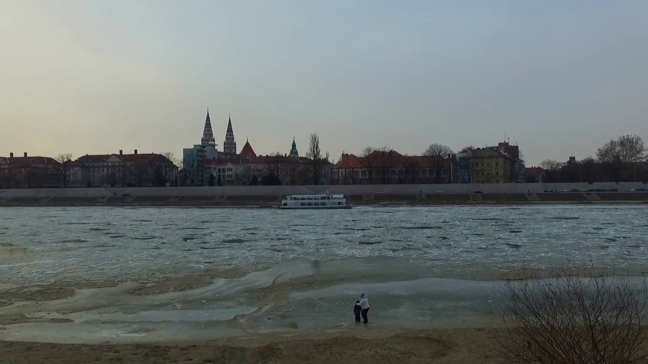 The Frozen Tisza - Szeged