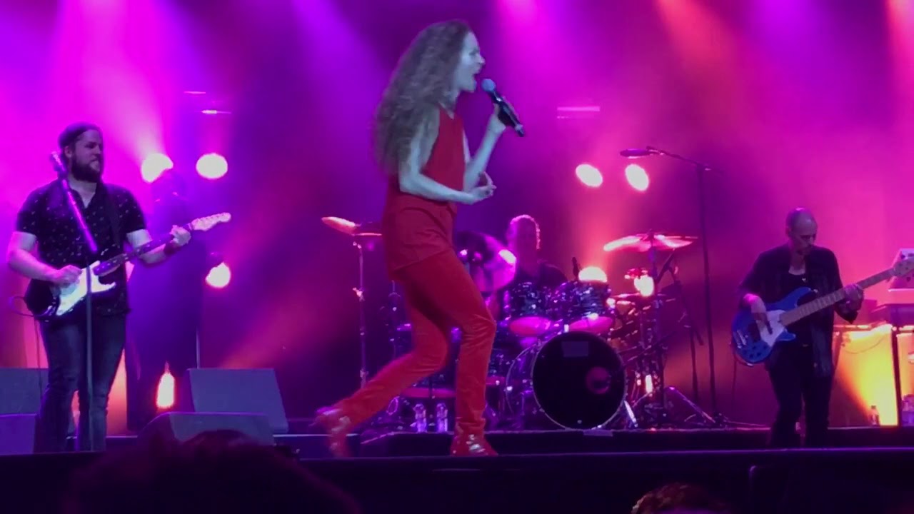 Amanda Marshall Ottawa 2017 track 7: Love Lift Me