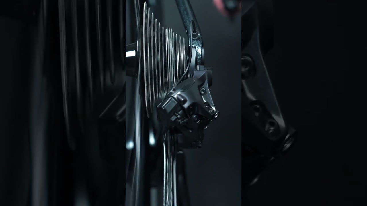 Everything you NEED to know about Shimano DI2! Full video out now😍👌🏻 #cycling #shimano #shorts #sub