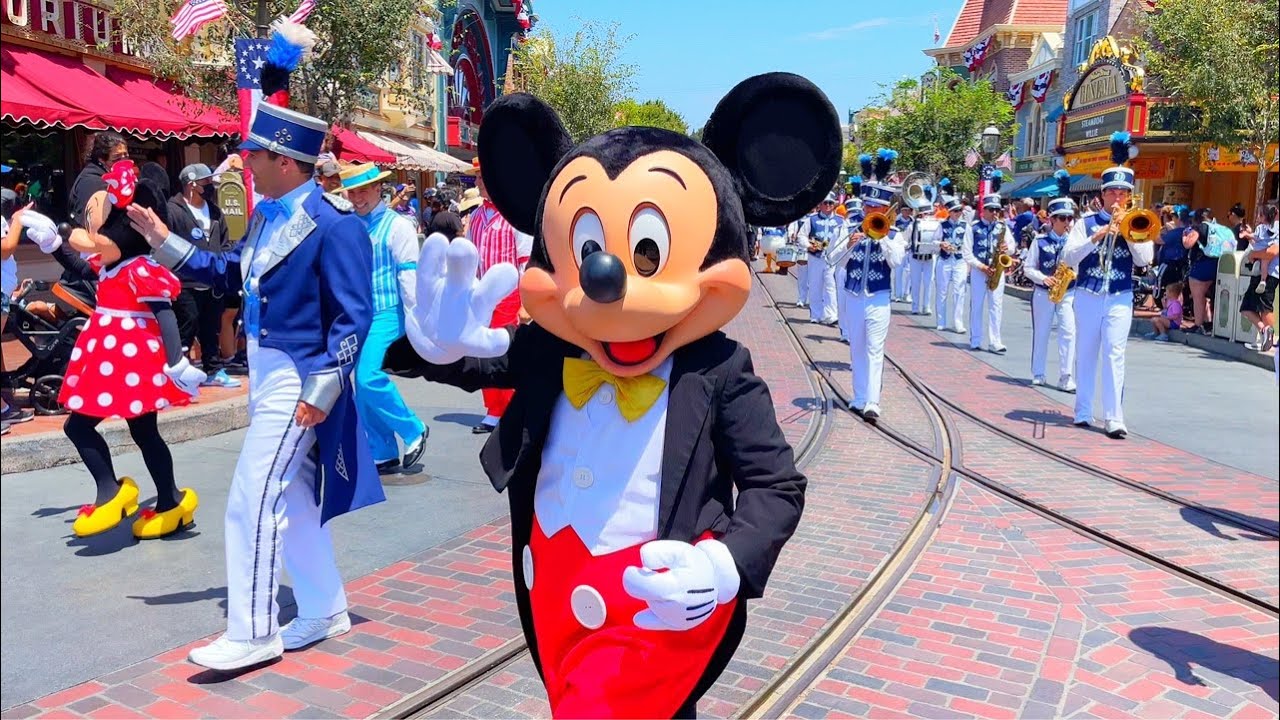 Thanksgiving 2024 At The Disneyland Resort! Rides, Crowds, Updates & Park Walkthrough Tour