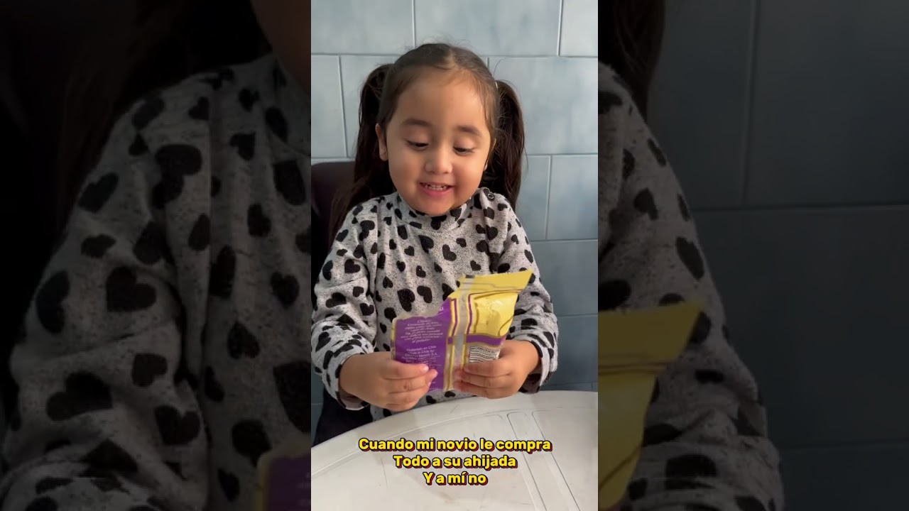 Cuando mi novio le compra todo a su ahijada y a m&iacute; no