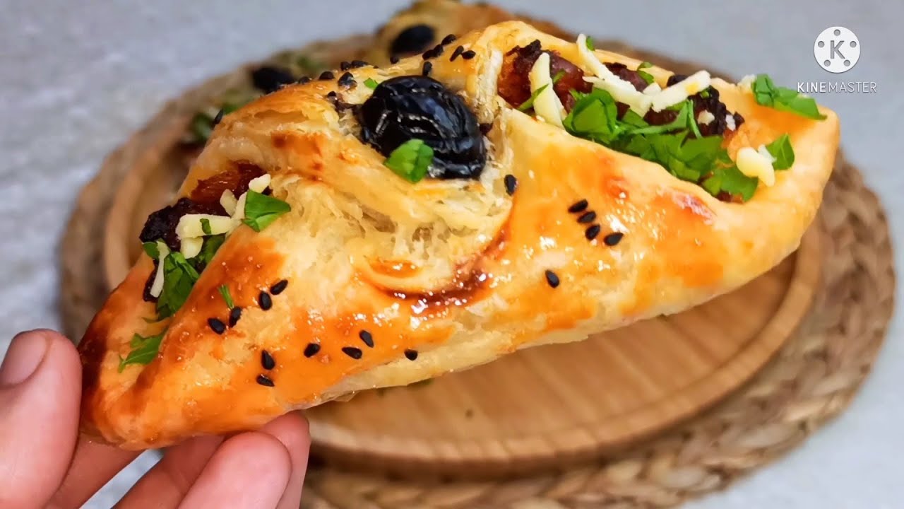 سجليها لرمضان الوصفة السحرية الي تهنيك حضريهم دفعة واحدة بعجينة خبيها في عينبك لعمل احلى ميني بيتزا
