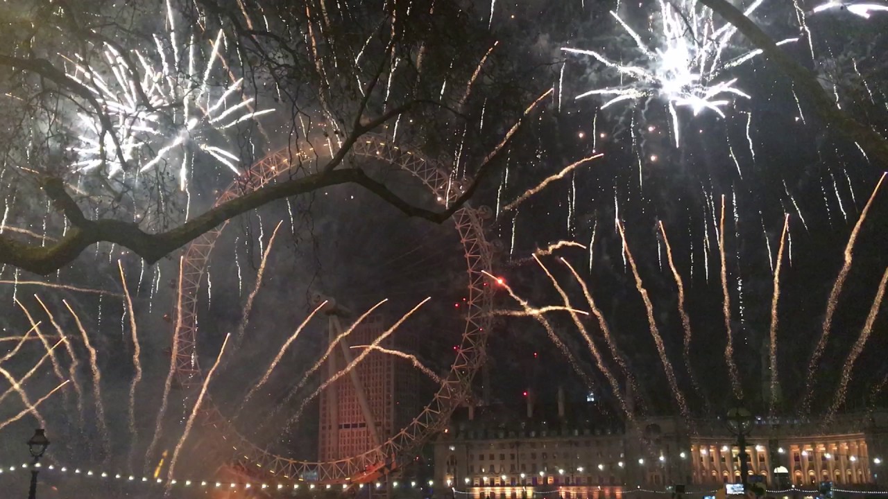 London NYE 2017 fireworks