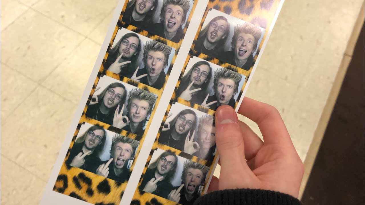 Day 48 - Weird Photo Booth at the Mall