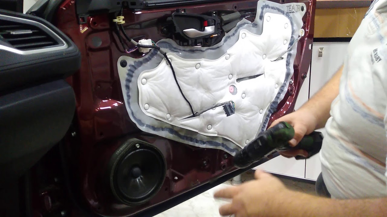 Honda civic fc5 hoparlör sökülmesi