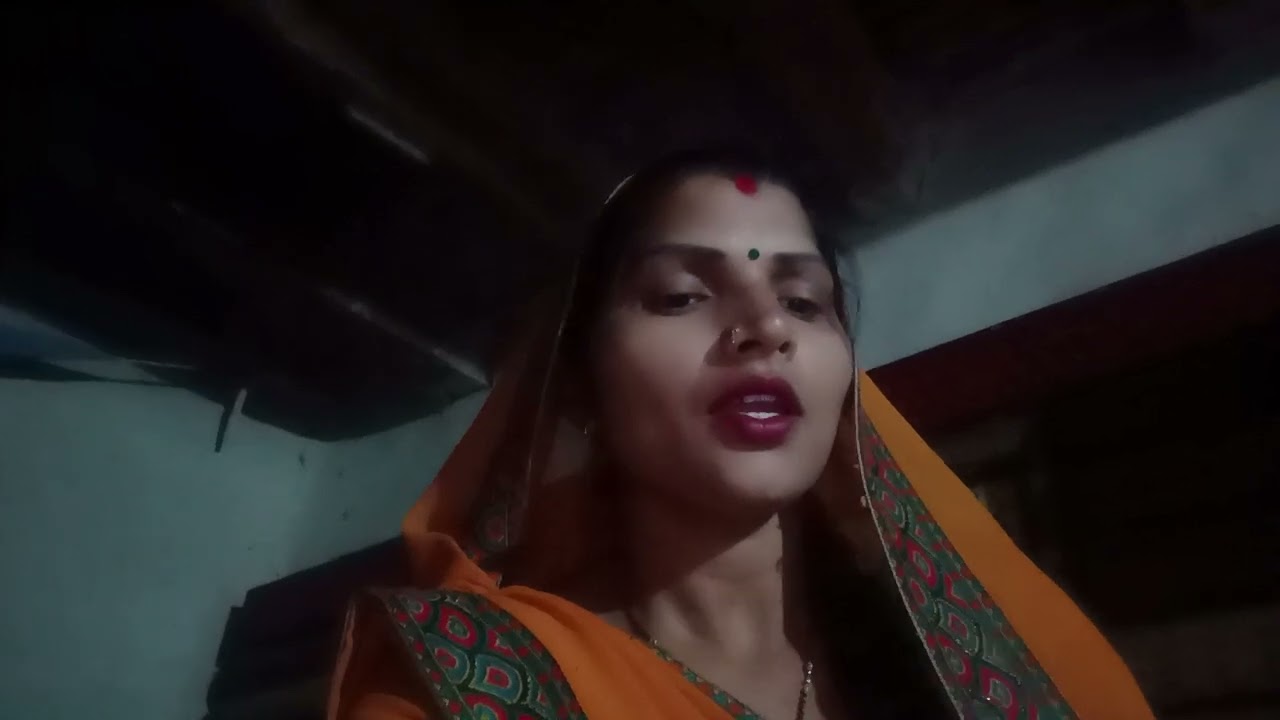 बड़ा सुंदर विवाह गीत ( सुहाग गीत) कहां पर उप जे ला  अगर चंदन कहवा बे लिया  के पान 🙏