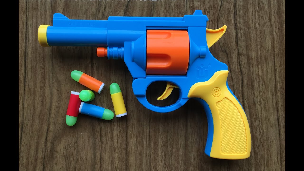 Toy Gun - Realistic 1:1 Scale 450 Webley Bulldog Revolver - Rubber Bullet Pistol Prop