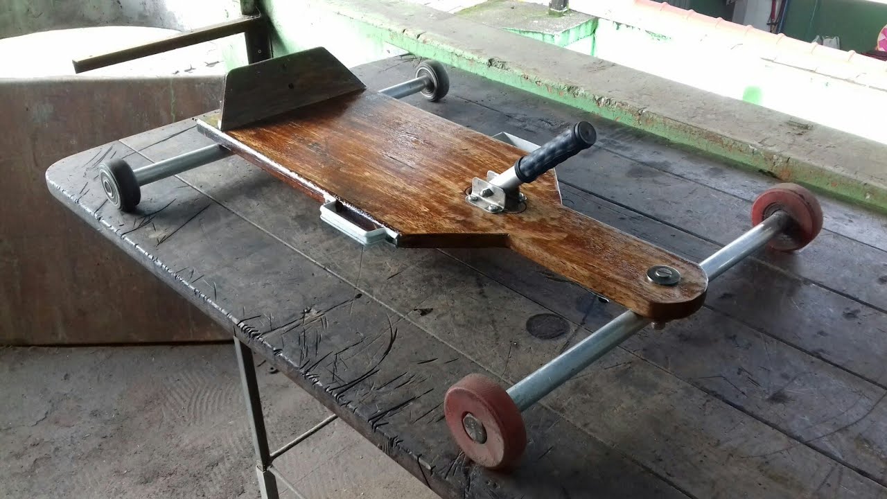 Voltando a infância fazendo um brinquedinho para o meu filhão 😉.