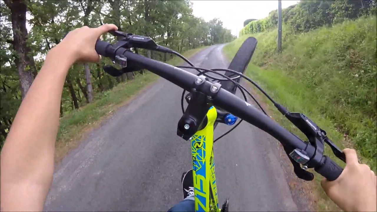 vtt test en vidéo du nakamura // cabrages // stoppie // sauts // annonce //