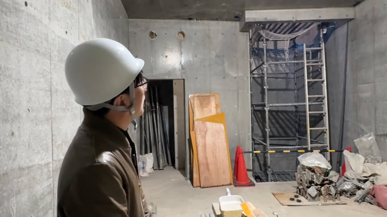 【地下1階、地上8階建の家】躯体工事1