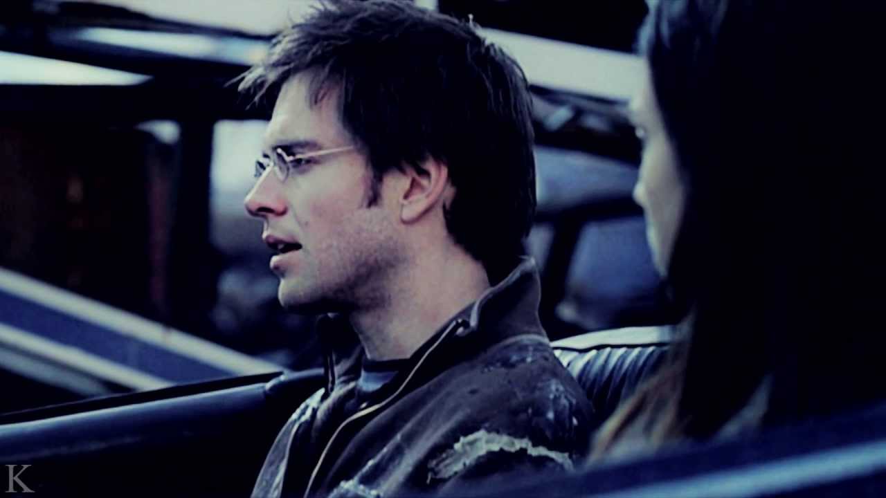 Dark Angel: Logan & Max | Hold me now
