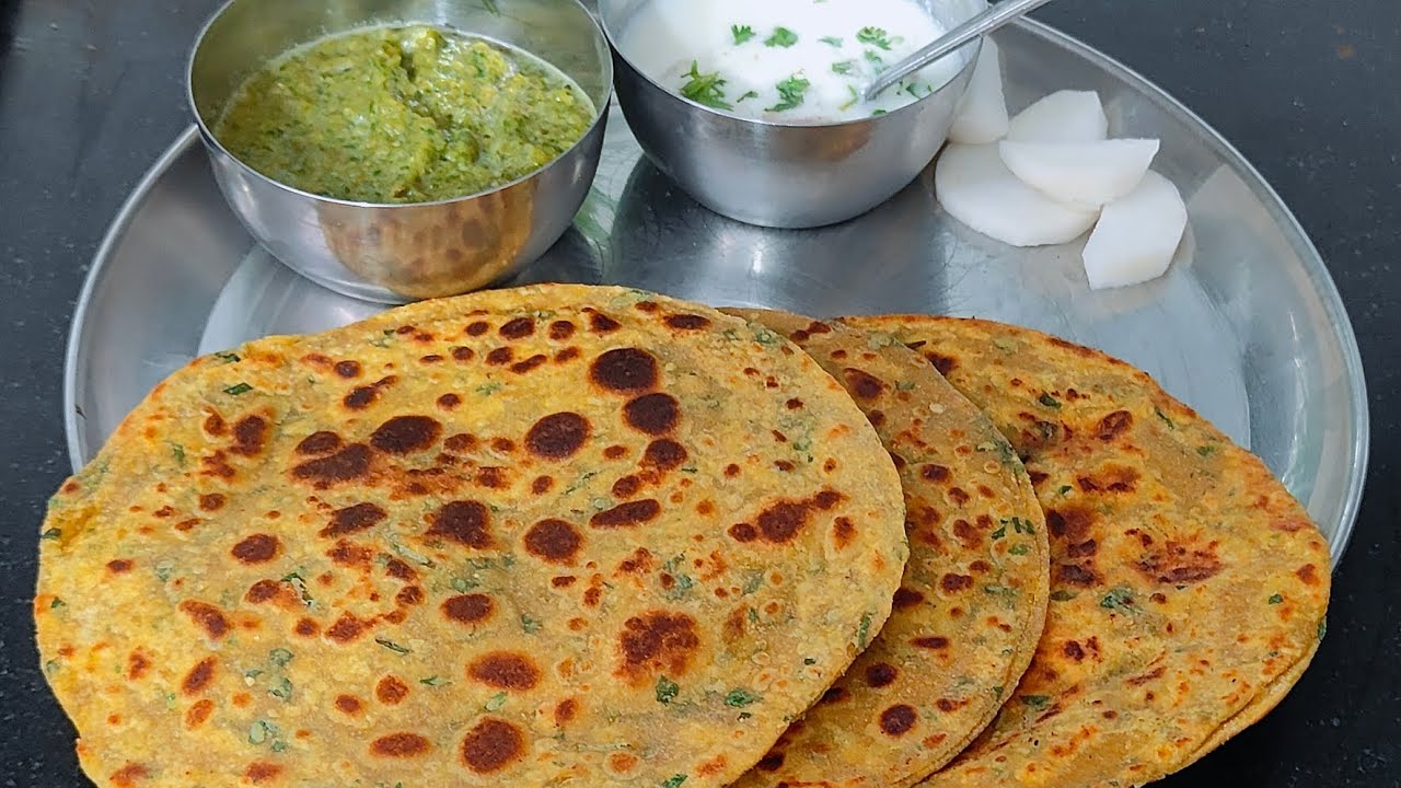 Aalu bathuaa ke swadisht paraathe recipe 😋🥨🤤आलू बथुआ का स्वादिष्ट नाश्ता रेसिपी 