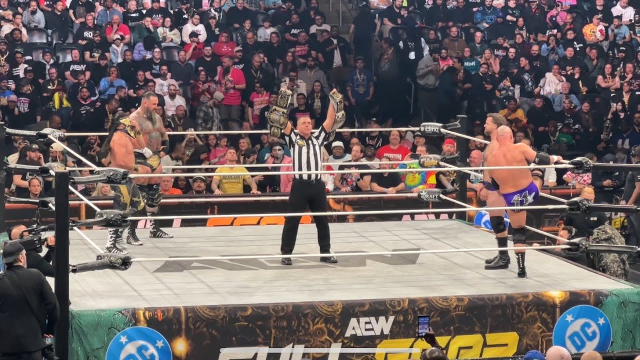 Броди Кинг и Бандидо против FTR AEW World Tag Team Championship - AEW FULL GEAR 2025 LIVE #aew