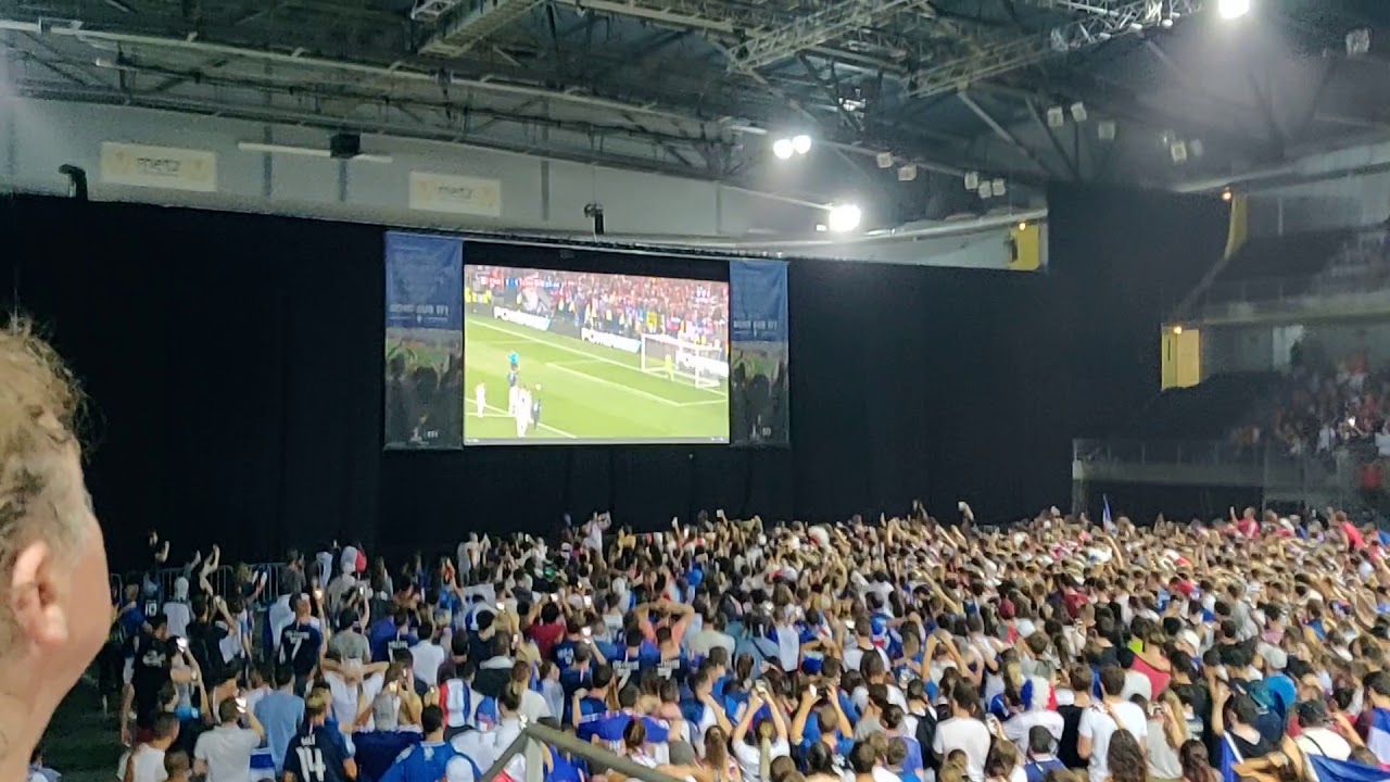 REACTION BUT PENALTY GRIEZMANN - FRANCE-CROATIE 2-1(4-2) - ARÈNES DE METZ