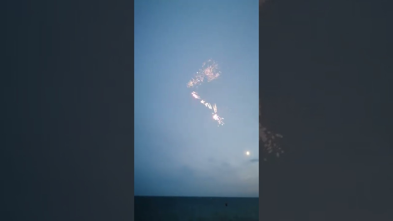 amazing plane shooting fireworks!!