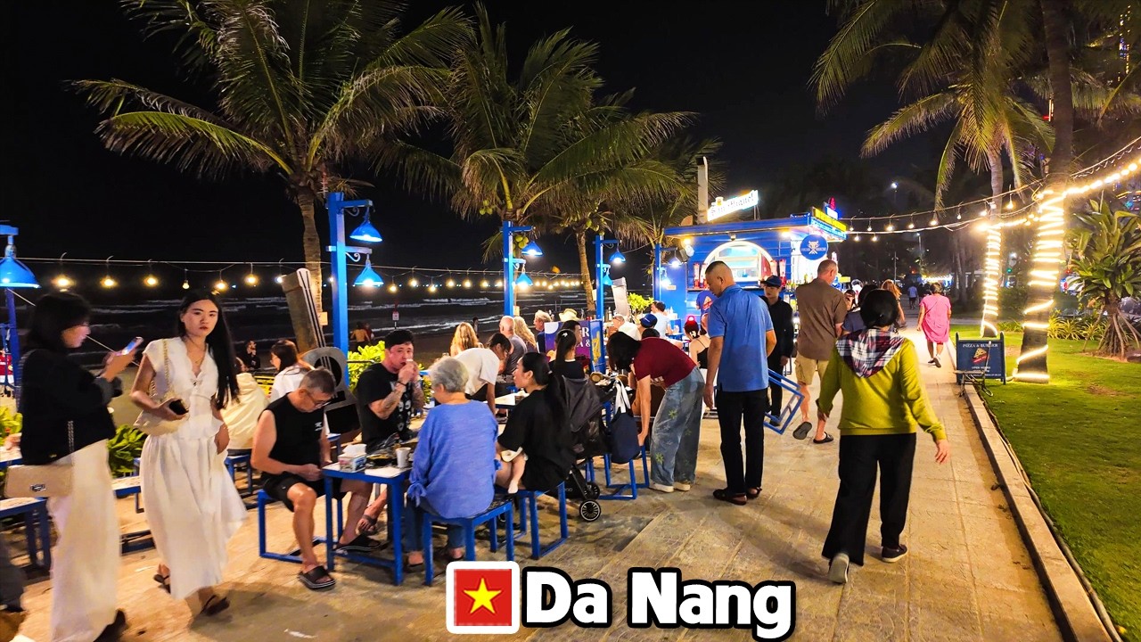DA NANG VIETNAM Beautiful Night Walk in My Khe Beach -Amazing Energy Lively Atmosphere Many Tourists