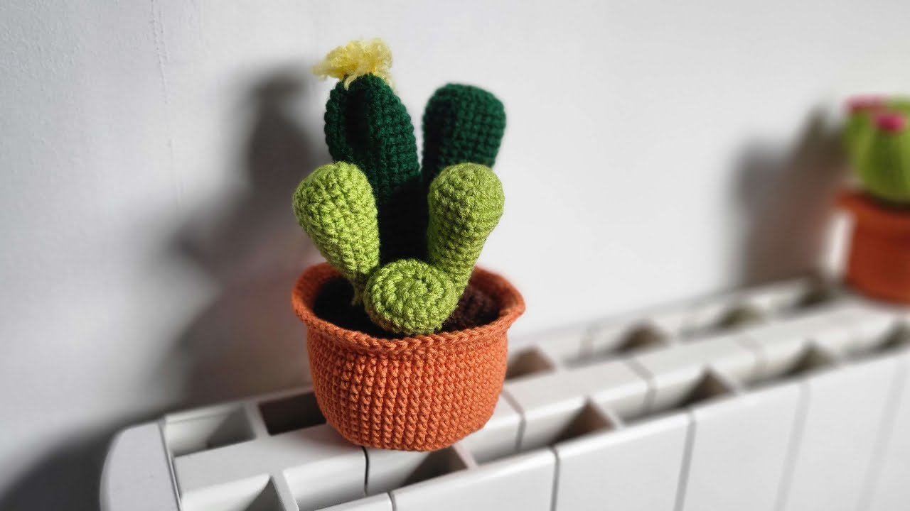 Crochet cactus in a pot | Easy crochet tutorial for beginners