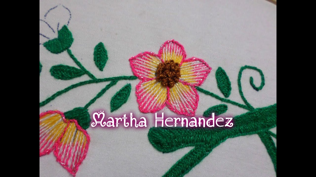 Bordado Fantasía Flor Pequeña en 3 Colores