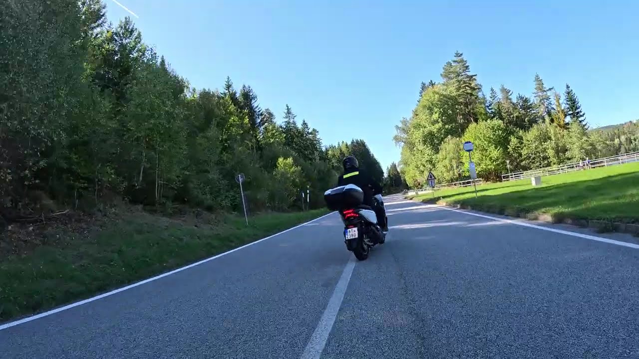 09/2025, 05 díl z 16, 2 x Honda Forza 125, přední kamera