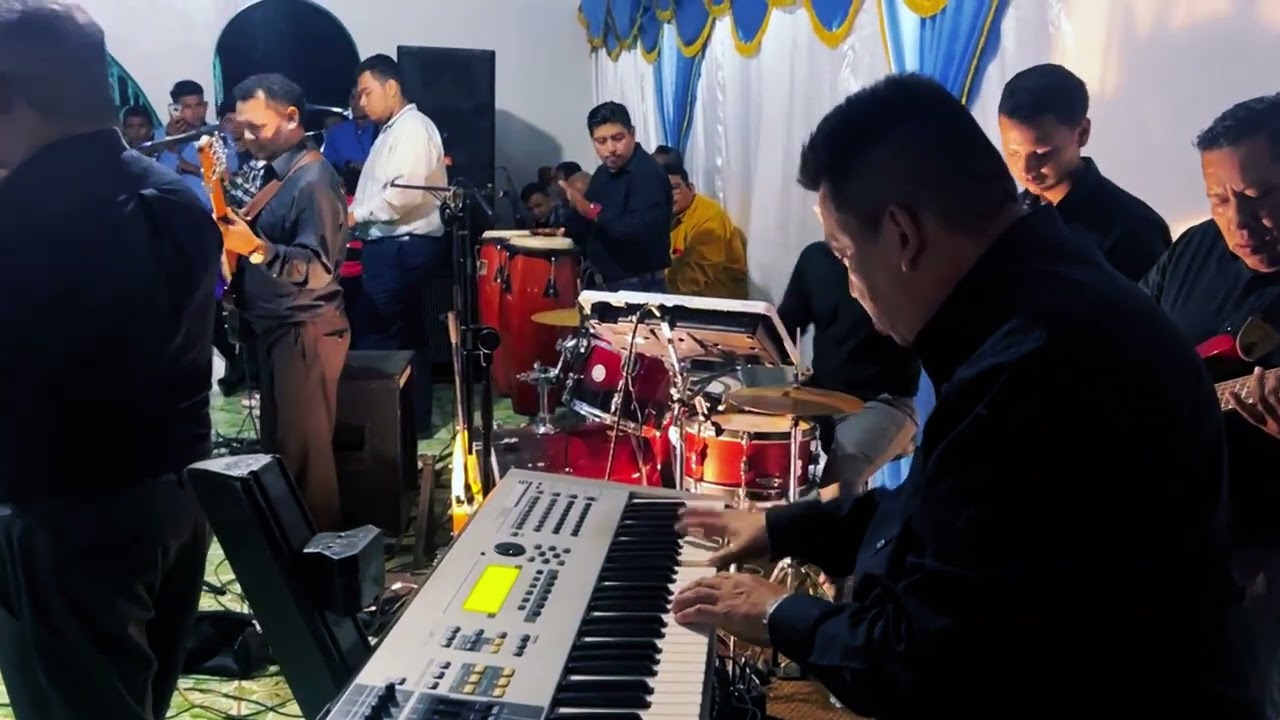 No Me Dejes - Grupo Sinai (En Vivo)