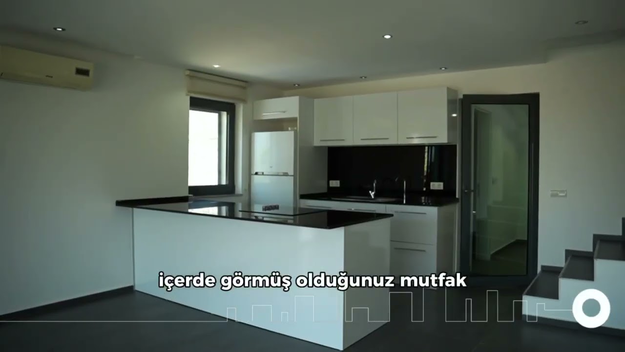 Akbük’ün değer kazanan bölgesinde, önü kapanmaz full deniz manzaralı özel villa!