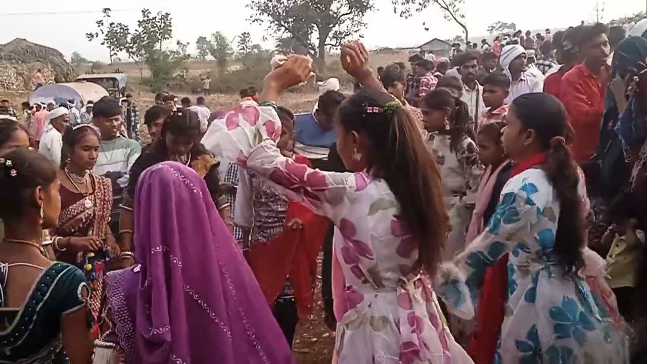 आदिवासी शादी #videoरात्ली बैंड काली कुंडी छन डांस रीति रिवाज शादी#video#viral#trendin#video🙌🎹🎹🎥🎶