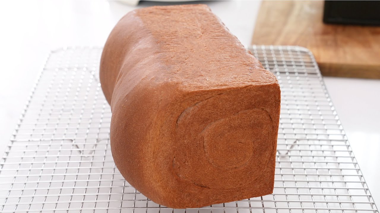 Chocolate Loaf Bread｜Apron