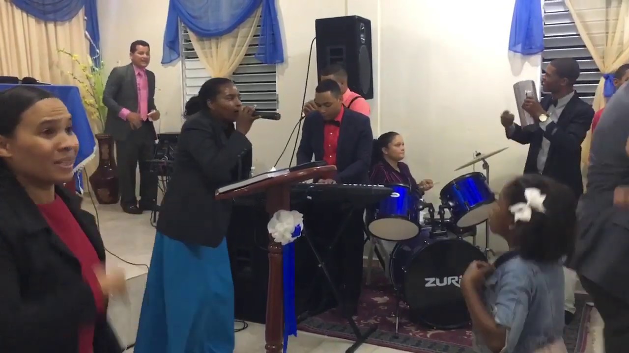Pastora Elizabeth Coro Pentecostal de fuego. Coro de poder, coro de unción, coro cristiano. #ELIZABE