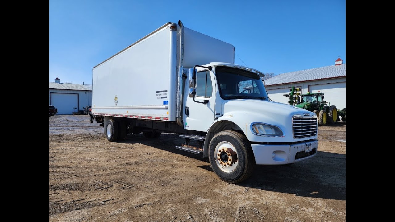 2006 Freightliner Business Class M2 with 24&rsquo; Van Body, Mercedes-Benz Engine, 295/75R22.5 Steers