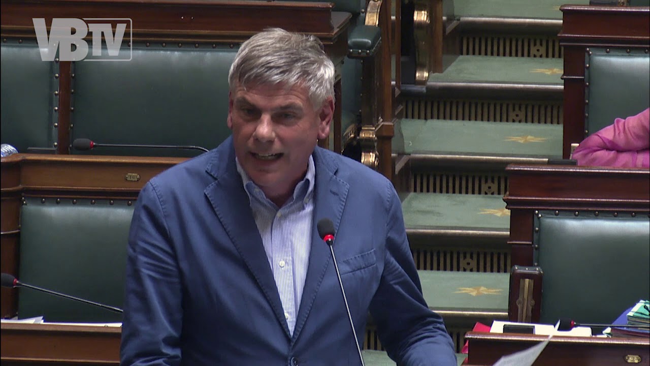 Filip Dewinter over het stijgend aantal asielaanvragen